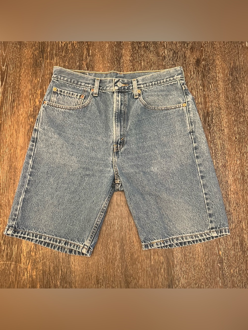 Levi's 505 Medium Wash Regular Fit Denim Jean Shorts Men's Size 33